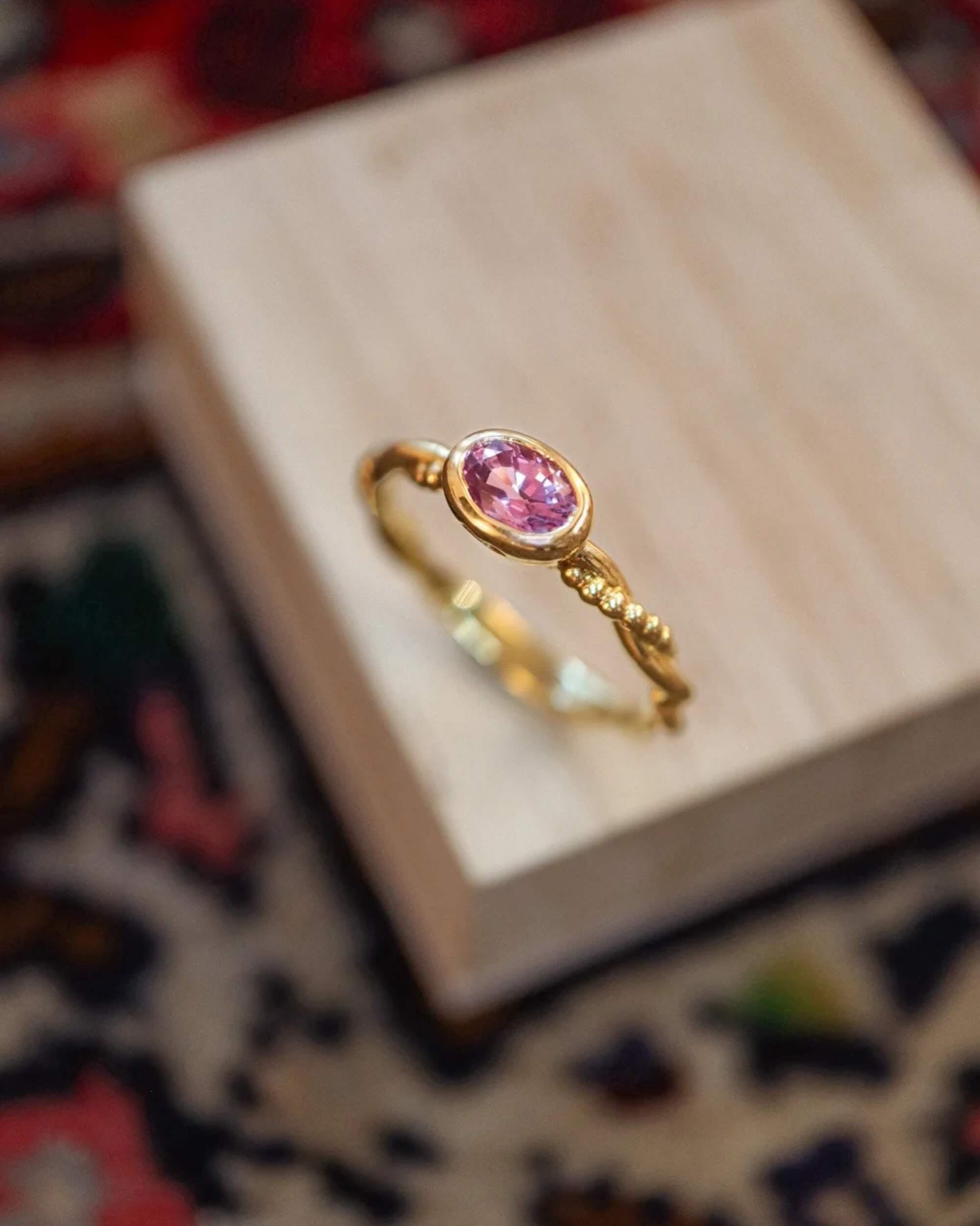 Bague Ispahan Saphir Rose
