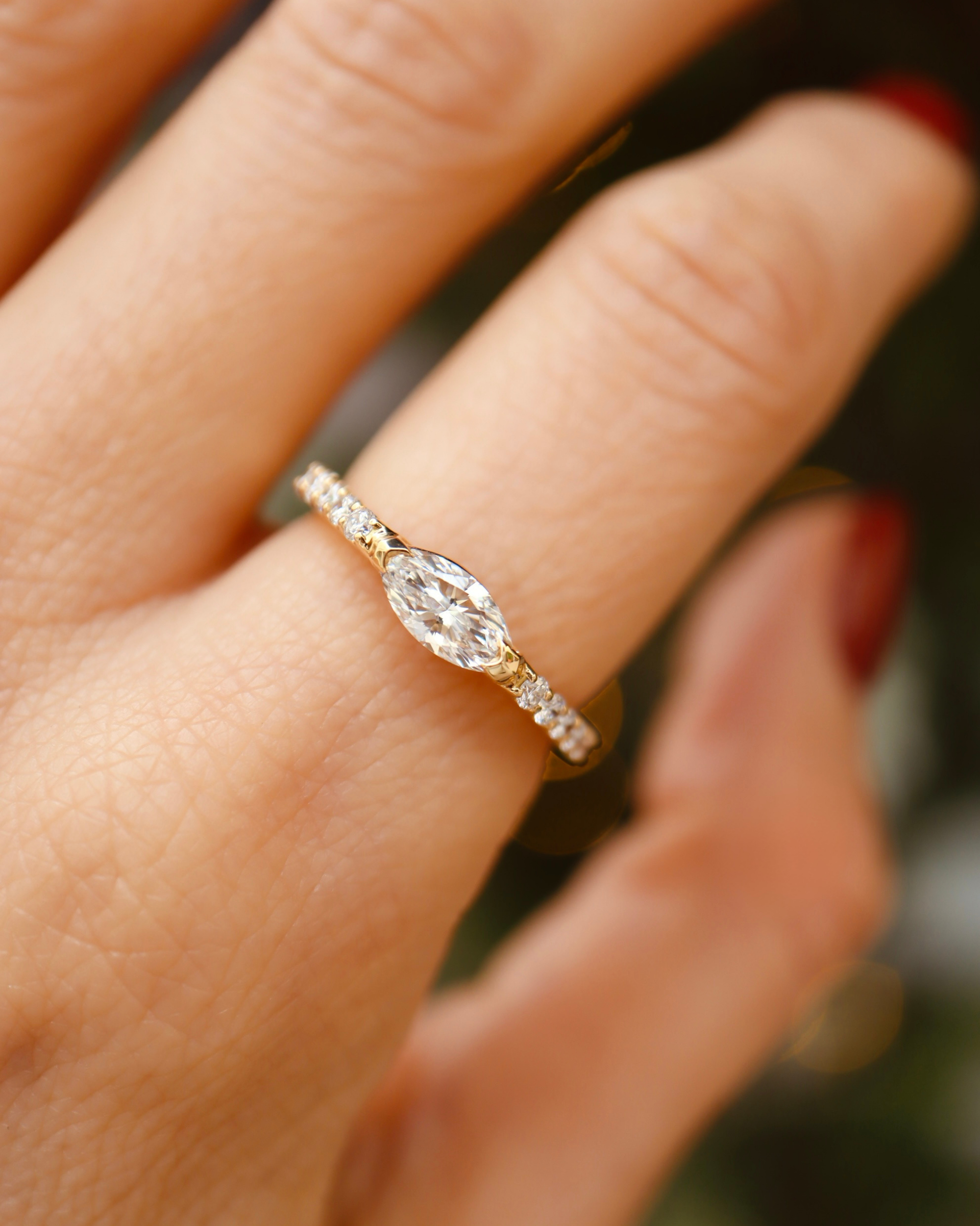 Bague Marquise éclatante or jaune