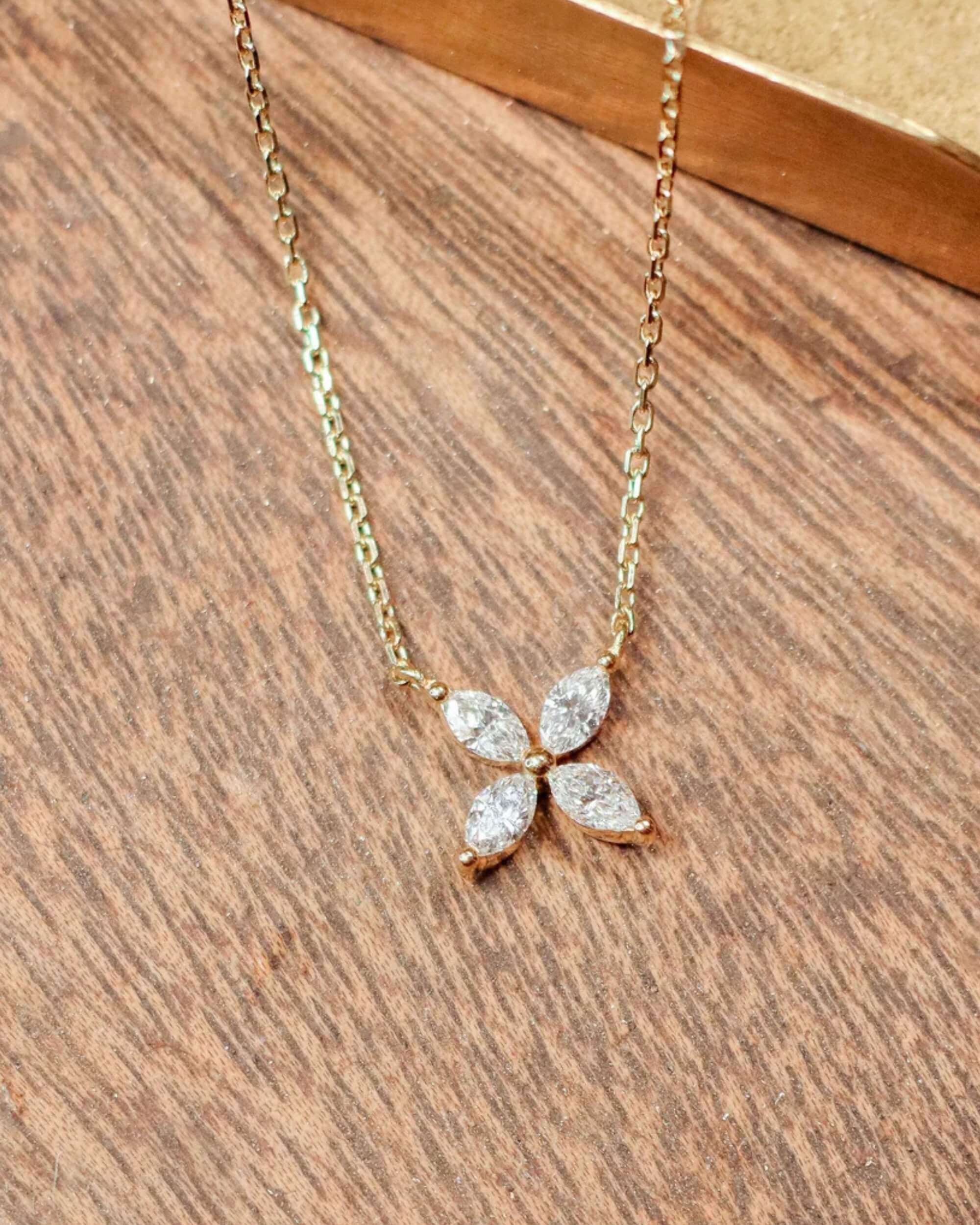 Collier Marquise